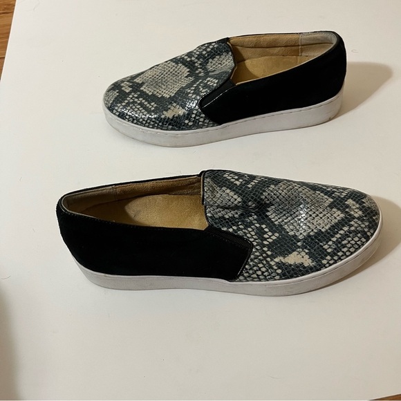 Vionic Black and White Snake Print Slip-On Shoes - Picture 8 of 9